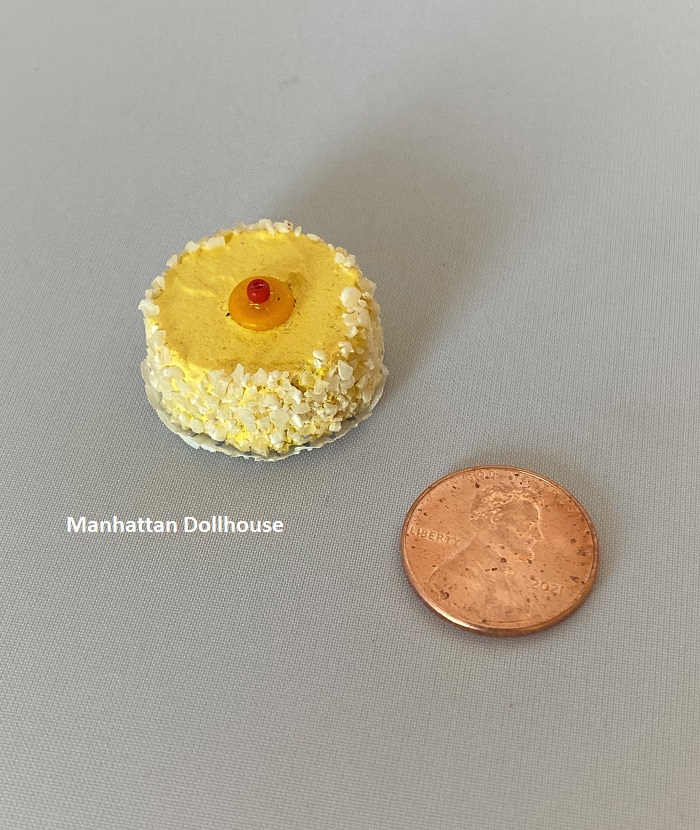Miniature Yellow Cake - Click Image to Close